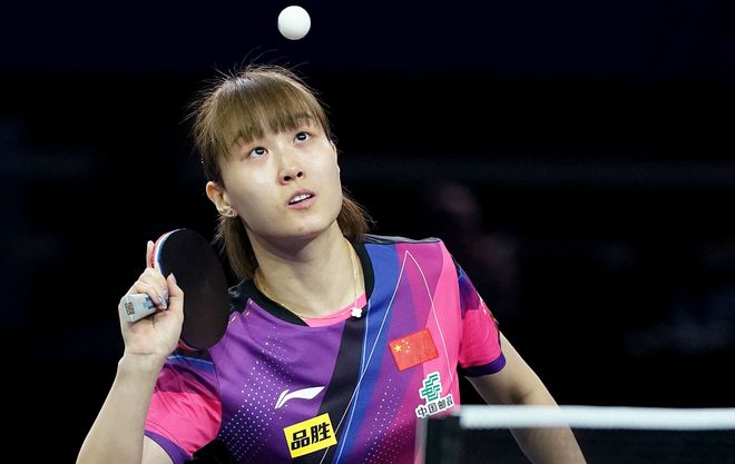 鮑威爾承受 鮑威爾承受