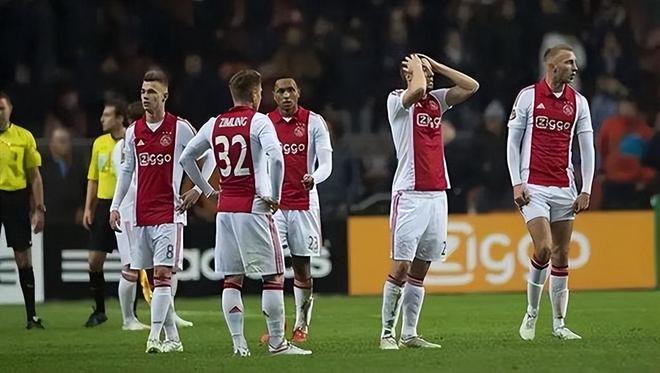 2战平那不 2战平那不